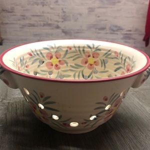 NEW DEBCO VINTAGE CARCH ALL BOWL 7 1/2” wide x 4” tall. Cream colored